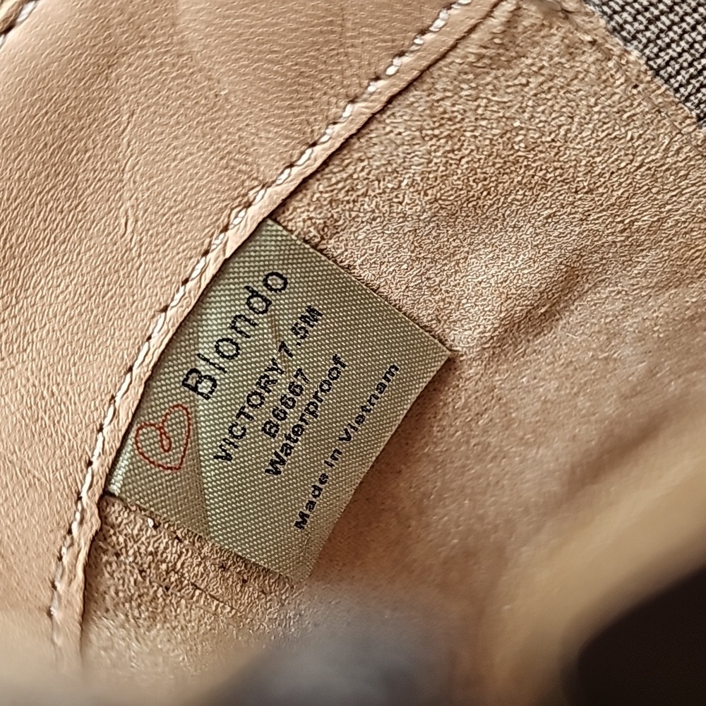 Blondo Victory Booties Ankle Boots Waterproof Suede Block Heel Zipper Brown 7.5 - Picture 14 of 15